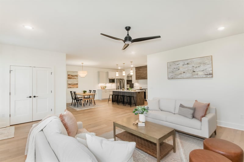 329 Sarah Ct, Derby, KS 67037