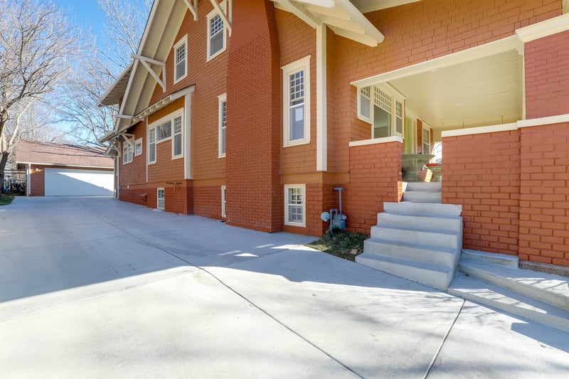 248 S Rutan Ave, Wichita, KS 67218