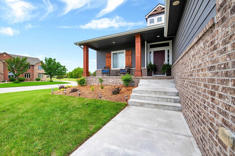 120 N Hibiscus Ct, Garden Plain, KS 67050