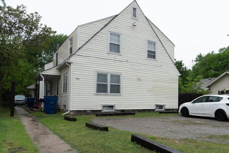 707 S Hydraulic St, Wichita, KS 67211