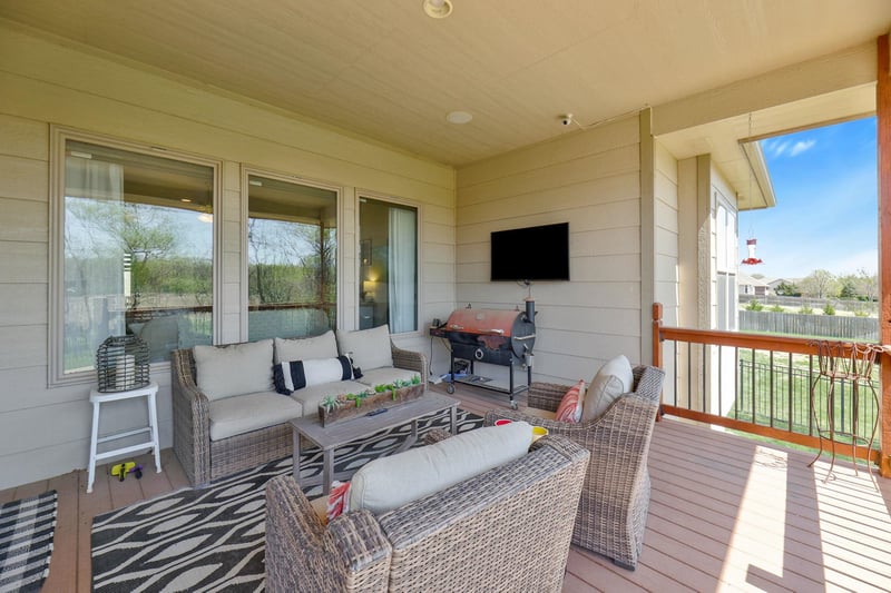 1311 E Bearhill Rd, Park City, KS 67147
