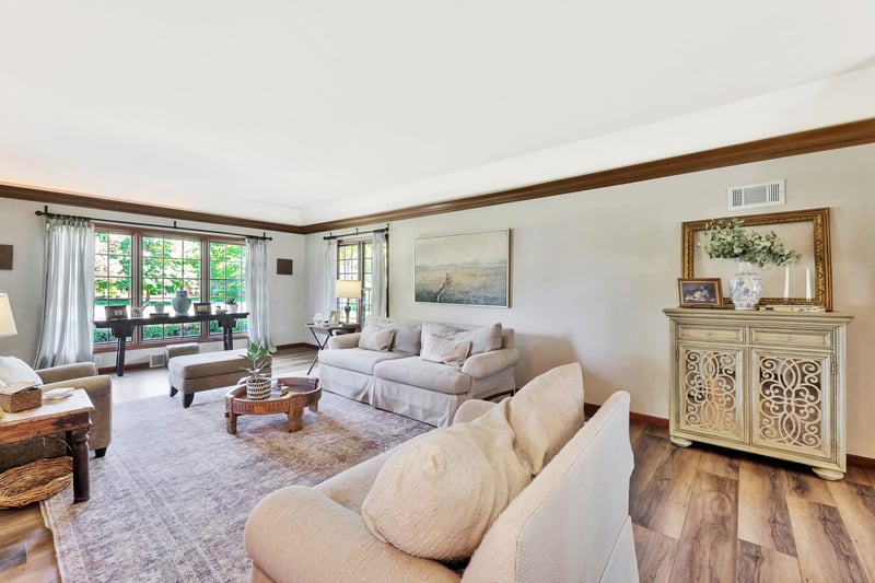 3 N Hampton, Eastborough, KS 67206