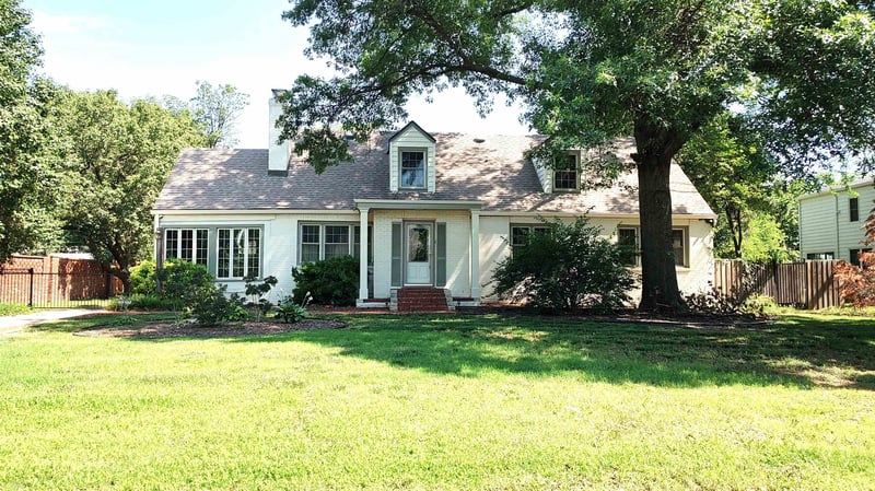 22 E Lynwood Blvd, Eastborough, KS 67207
