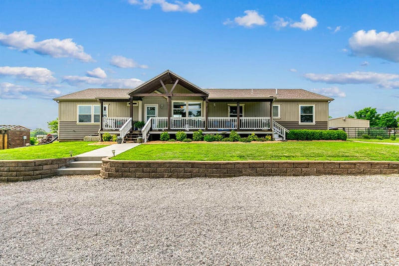 10051 E 106th St S, Mulvane, KS 67110