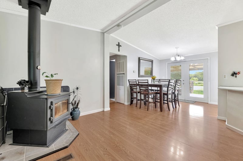 9960 S Ridge Rd, Clearwater, KS 67026