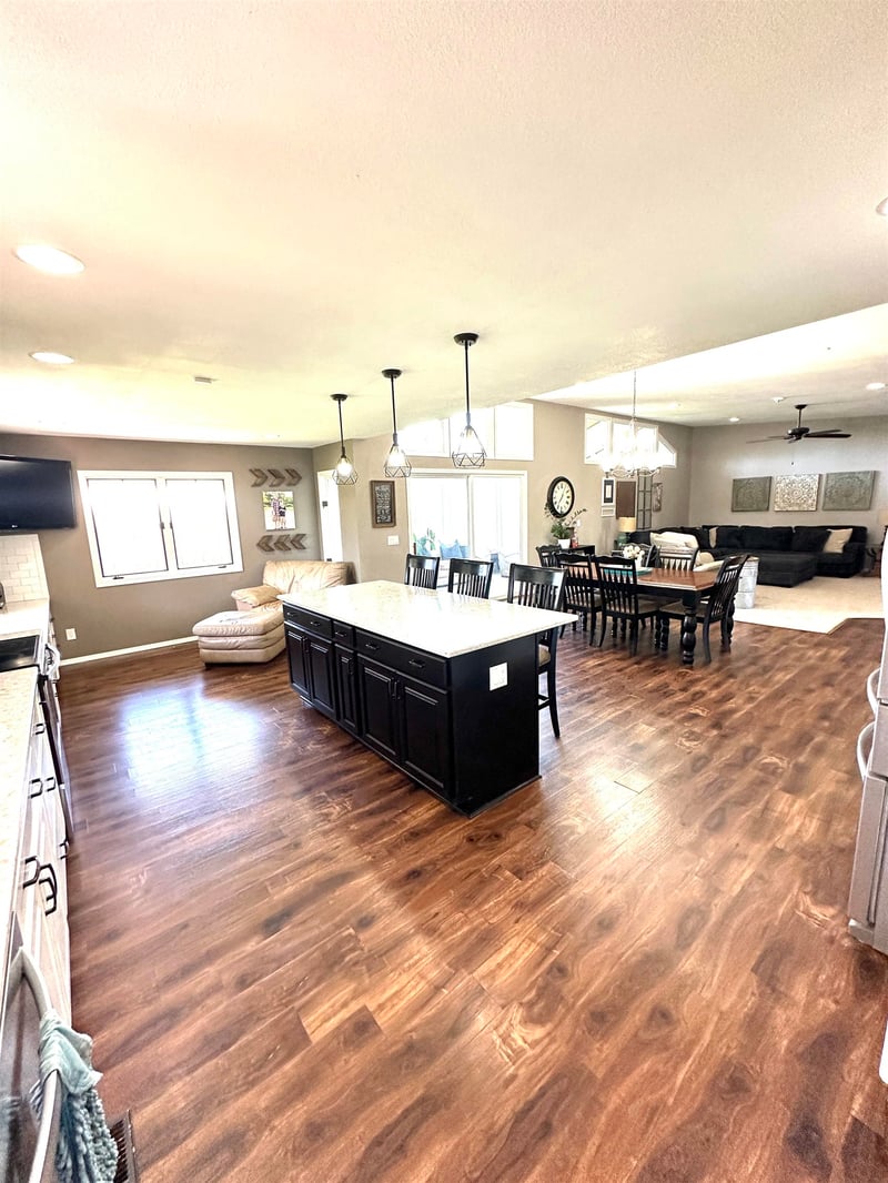 4 Crown Cir, Anthony, KS 67003