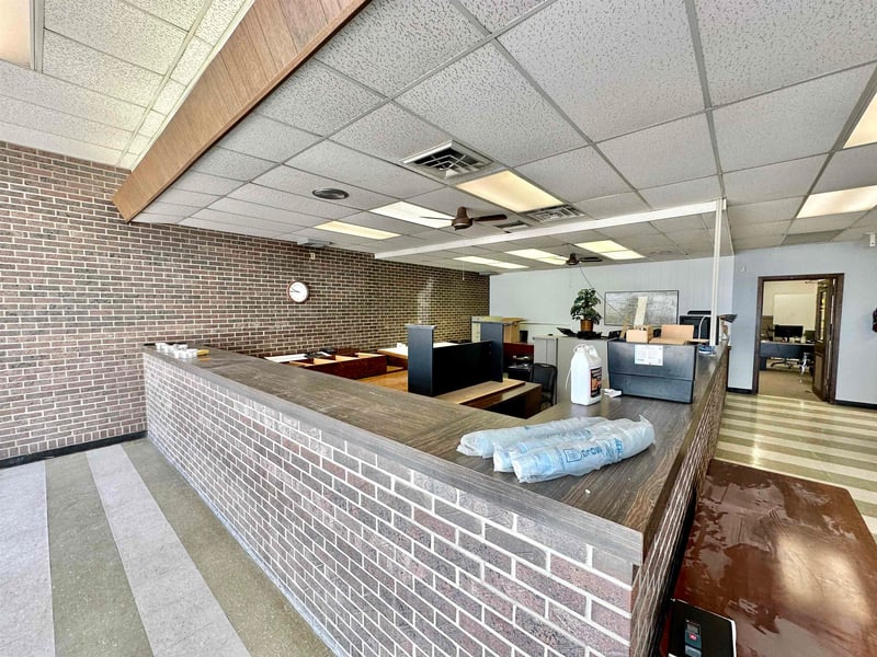 2110 E Industrial, Wichita, KS 67216