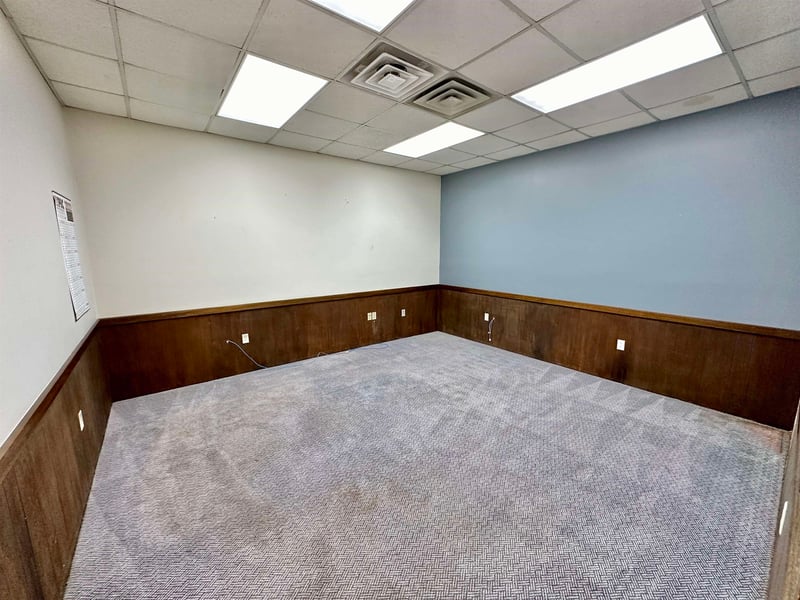 2110 E Industrial, Wichita, KS 67216