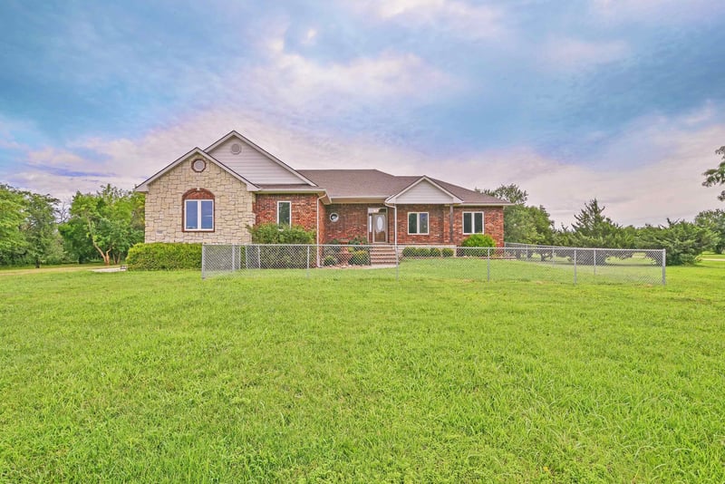 11808 W Springwater St, Clearwater, KS 67026
