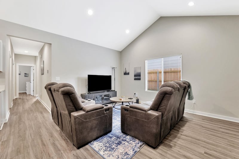 12050 W Fontana, Maize, KS 67205