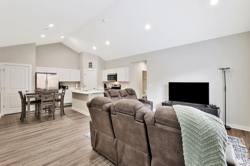 12050 W Fontana, Maize, KS 67205