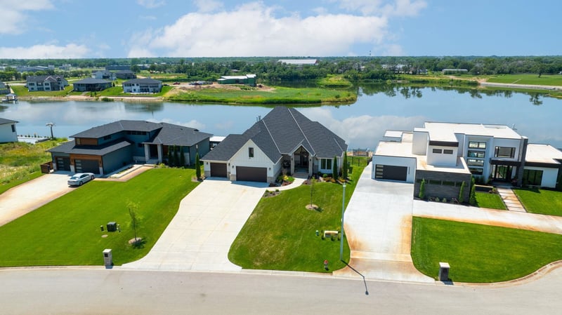 2311 N Paradise Cir, Wichita, KS 67205