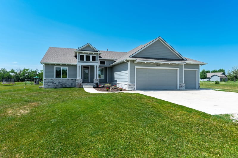 15615 E Hidden Estates St, Wichita, KS 67232