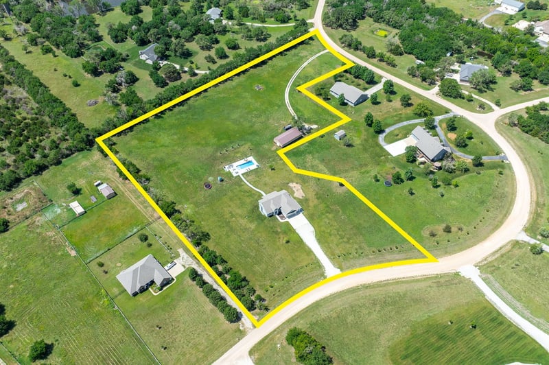 15615 E Hidden Estates St, Wichita, KS 67232