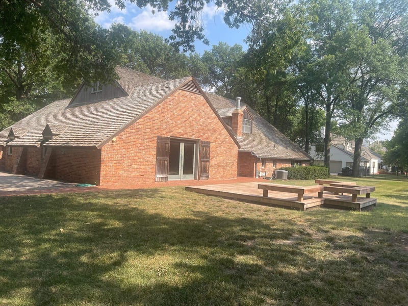 3 N Saint James, Eastborough, KS 67206