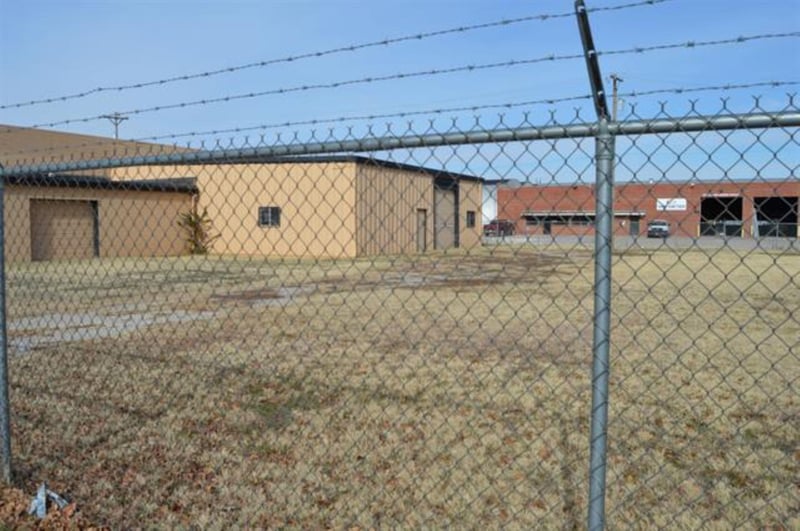 814 E 8th St N, Wichita, KS 67214