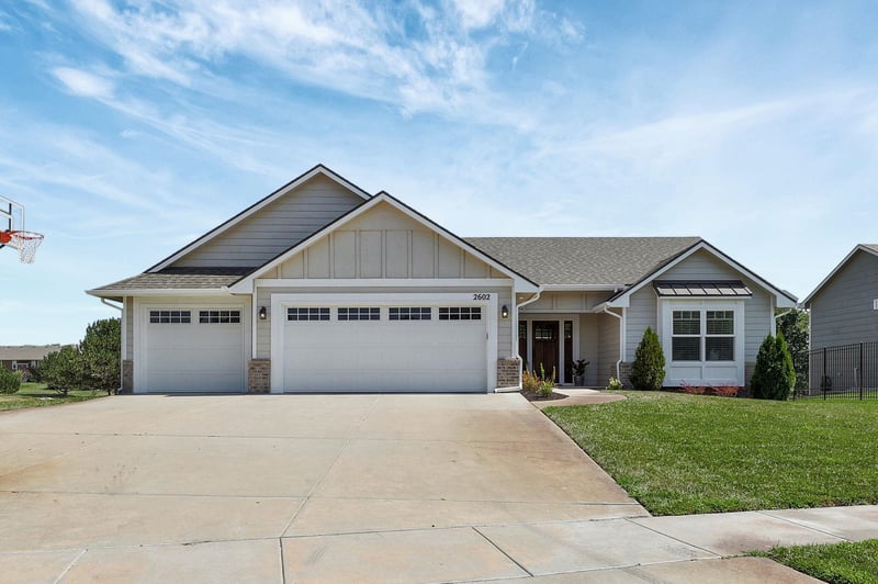 2602 S Lark Ln, Wichita, KS 67215