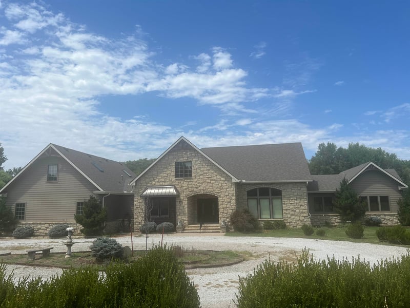 2000 Madison , Arkansas City, KS 67005