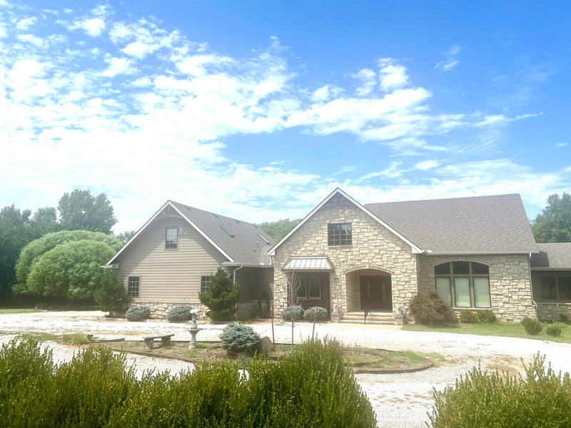 2000 Madison , Arkansas City, KS 67005