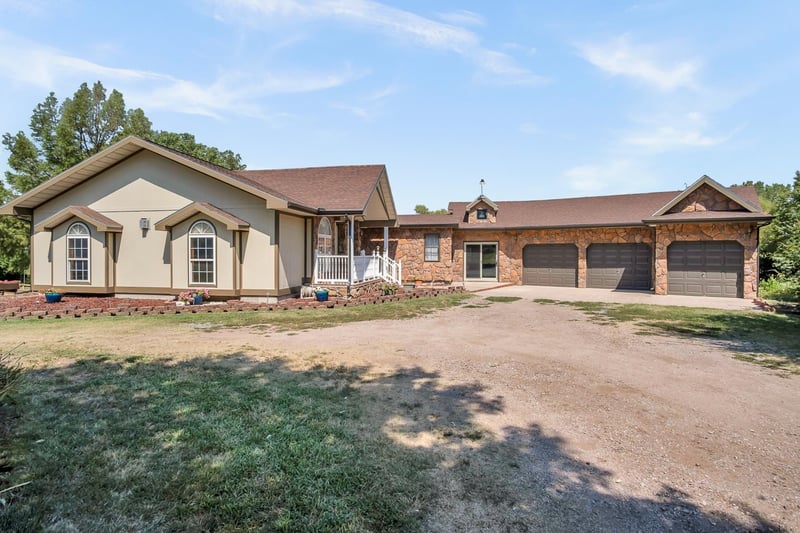 1400 Ryan Rd, Sedgwick, KS 67135