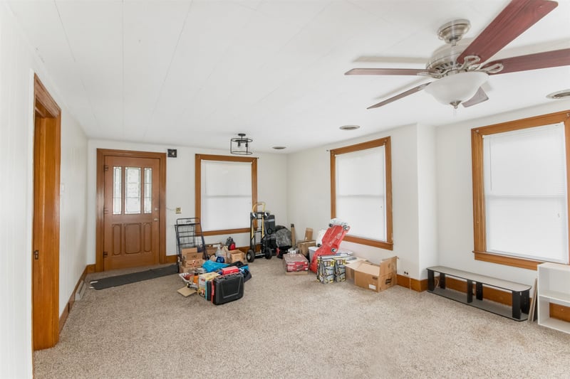 303 S Main St, Medicine Lodge, KS 67104