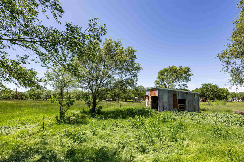 302 S Kansas Ave, Severy, KS 67137