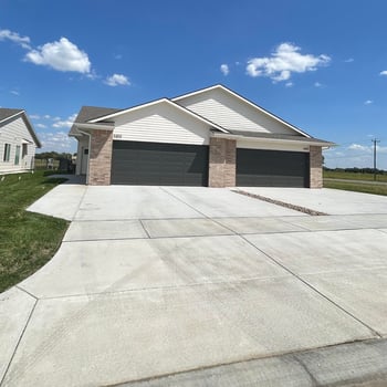 5510-5512 N Sandkey Ct, Wichita, KS 67204
