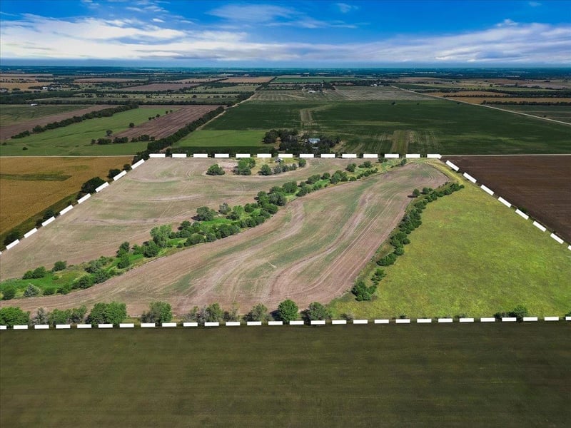 661 80th, Walton, KS 67151