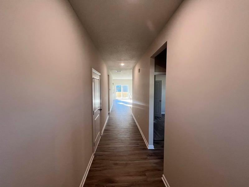 3139 Highridge Ct, Park City, KS 67219