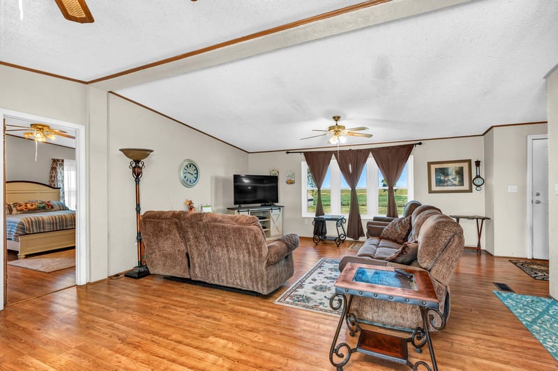 13333 NE Stony Creek, Cassoday, KS 66842