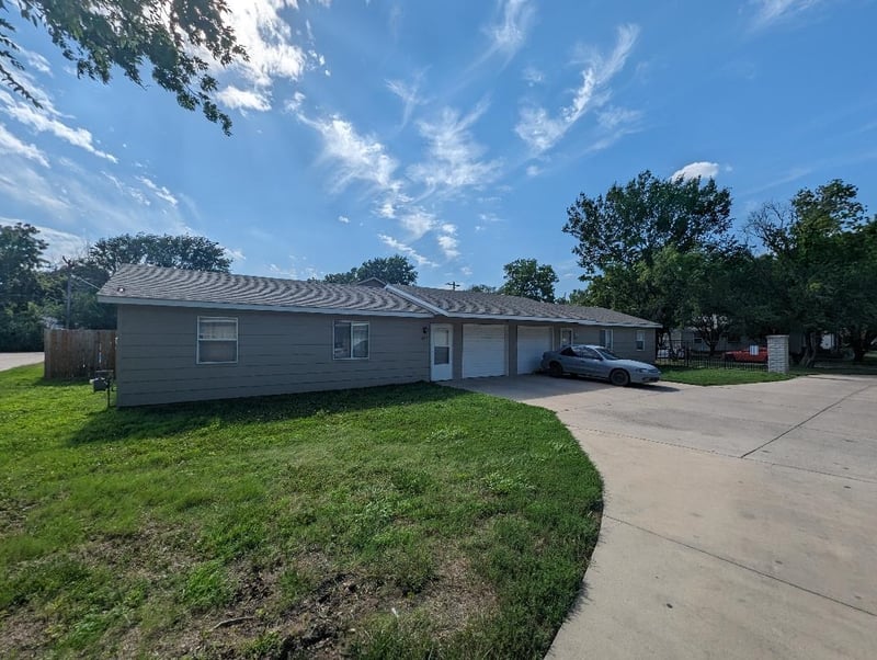2929 W Elm St, Wichita, KS 67203