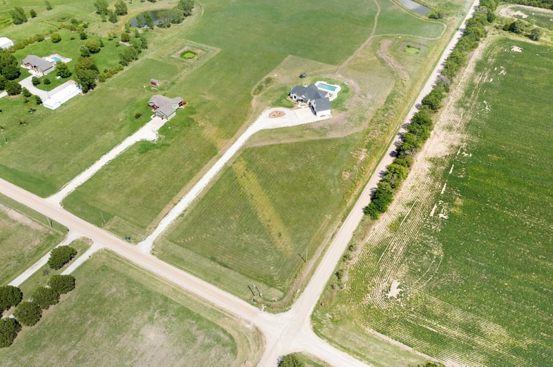 7194 S 127th St E, Derby, KS 67037