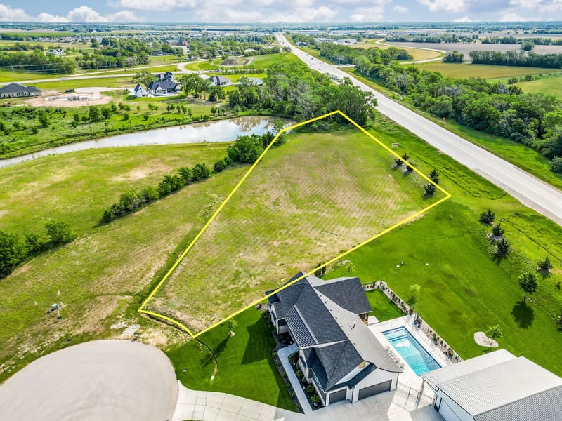 11755 W Cherese Cir, Wichita, KS 67215