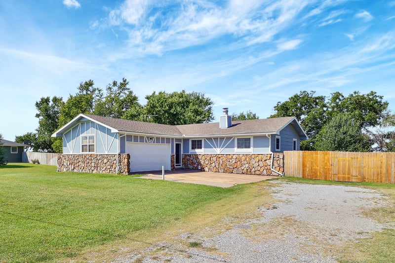 1375 N Broadway Rd, Peck, KS 67120