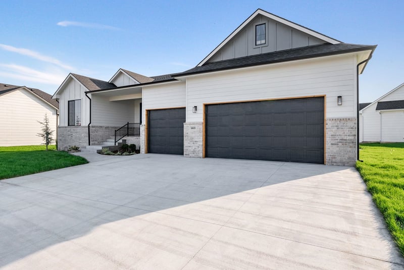 1015 Brookside , Goddard, KS 67052