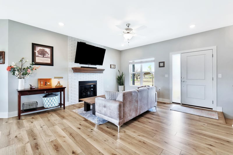 5867 E Central Park Ave, Wichita, KS 67220