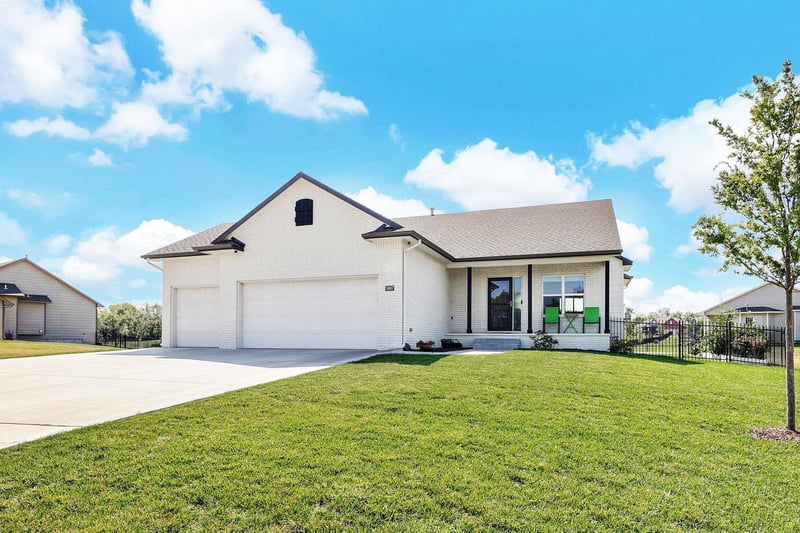 5867 E Central Park Ave, Wichita, KS 67220