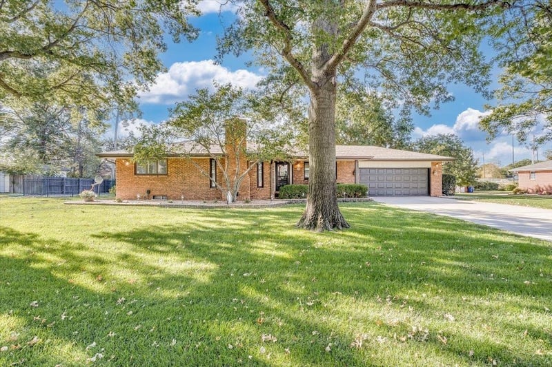 235 Mary Ave, Garden Plain, KS 67050