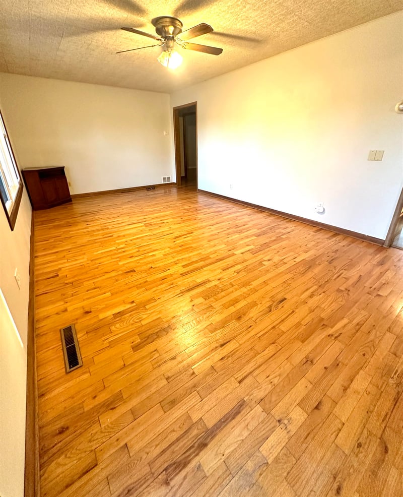 221 N Graphic, Attica, KS 67009