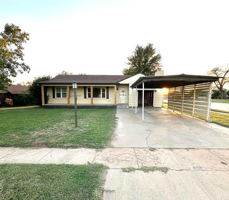 221 N Graphic, Attica, KS 67009