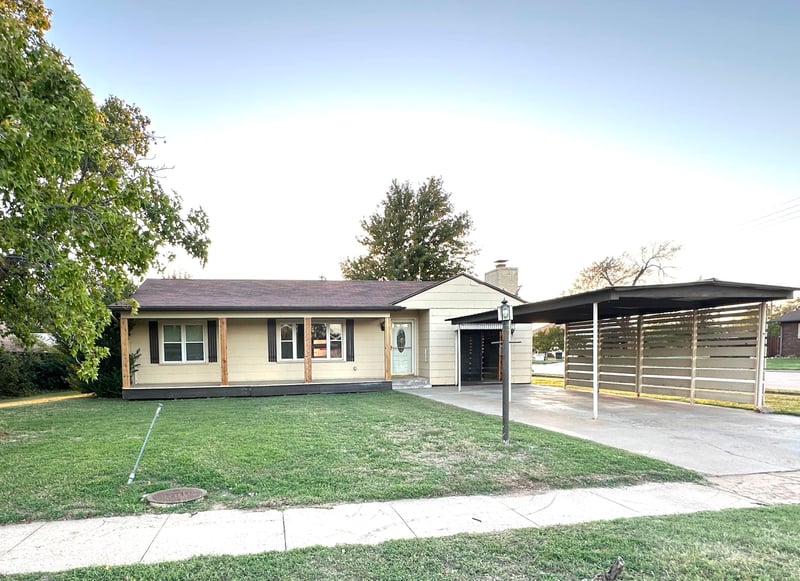 221 N Graphic, Attica, KS 67009