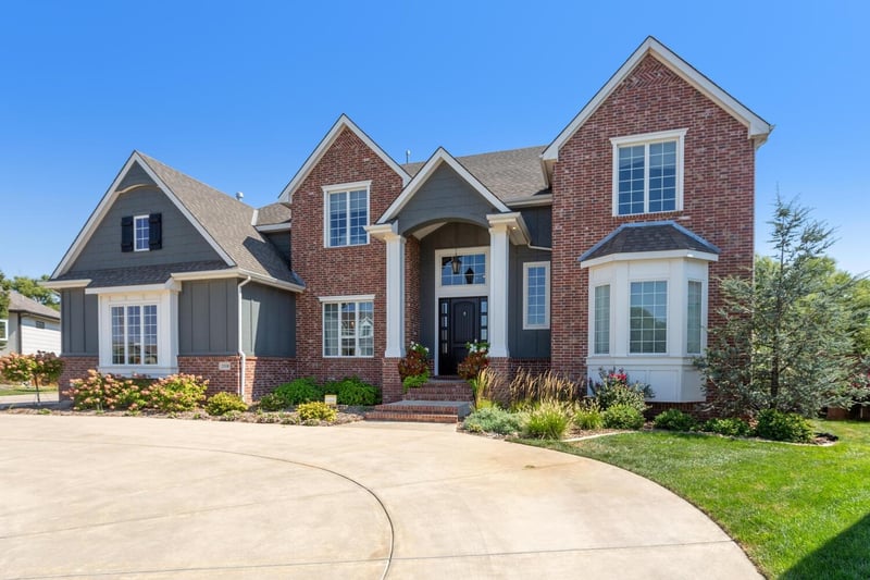 2110 N Castle Rock Ct, Wichita, KS 67230