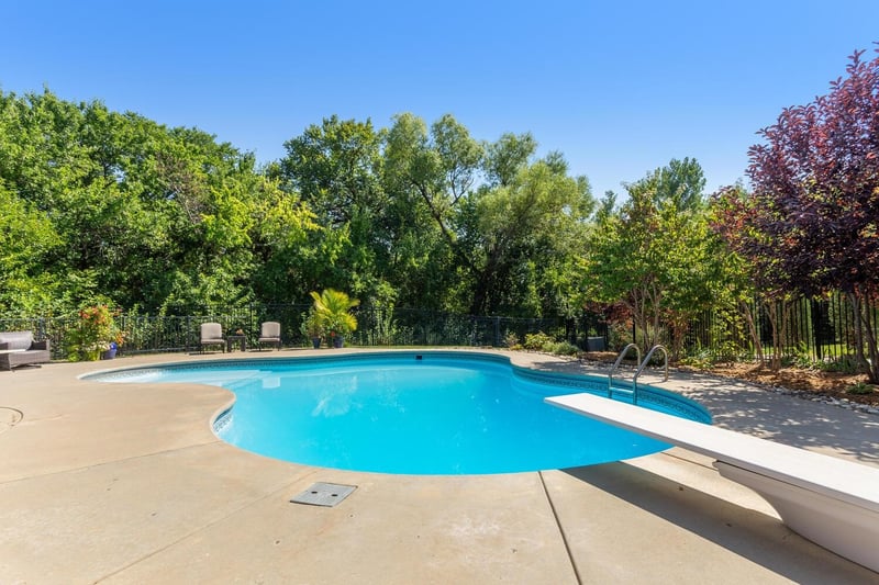 2110 N Castle Rock Ct, Wichita, KS 67230