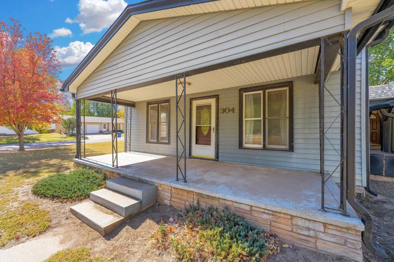 304 N 7th, Conway Springs, KS 67031