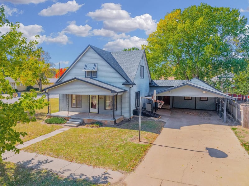 304 N 7th, Conway Springs, KS 67031