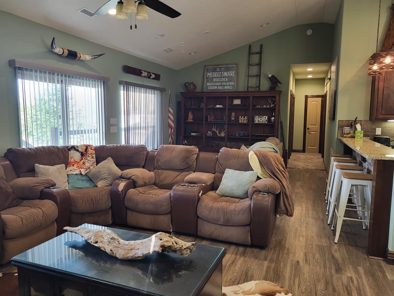 97 Eureka Lake Rd, Eureka, KS 67045
