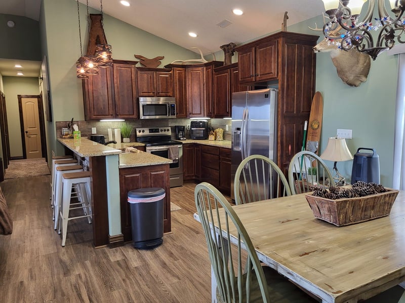 97 Eureka Lake Rd, Eureka, KS 67045