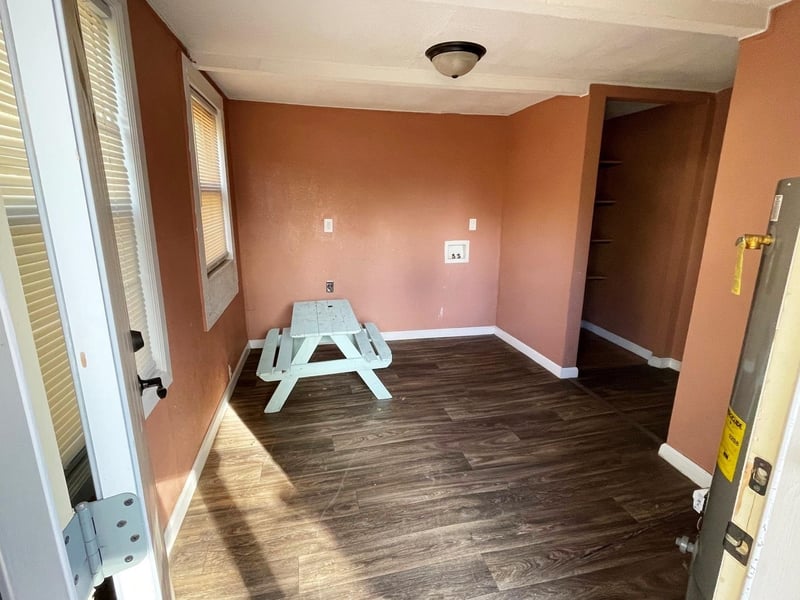 3876 E Roseberry St, Wichita, KS 67210