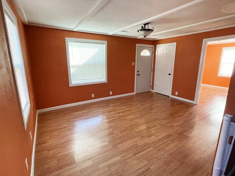 3876 E Roseberry St, Wichita, KS 67210
