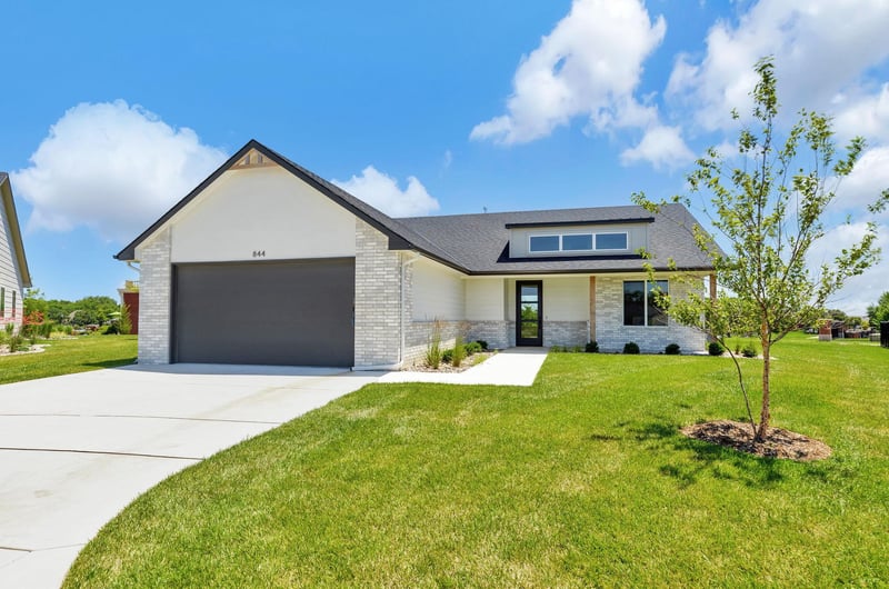 844 Speyside Cir, Andover, KS 67002